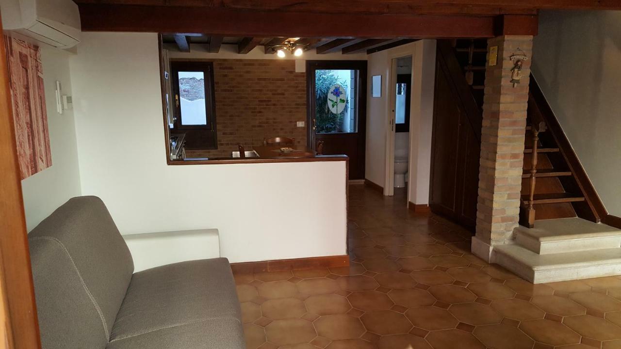 La Corte Incantata Venesia Bagian luar foto